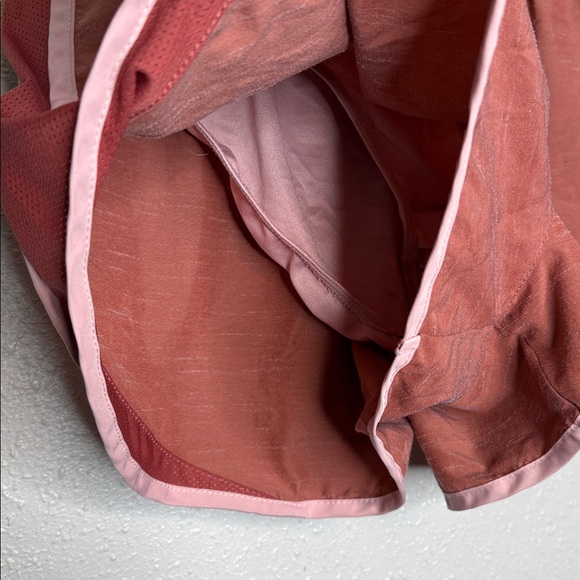 Nike Women's Dri-Fit Tempo Running Shorts XL - Picture 5 of 6